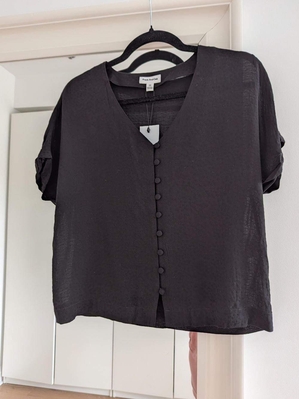 BNWT Frank & Oak Black V-Neck Button Front Blouse XXS